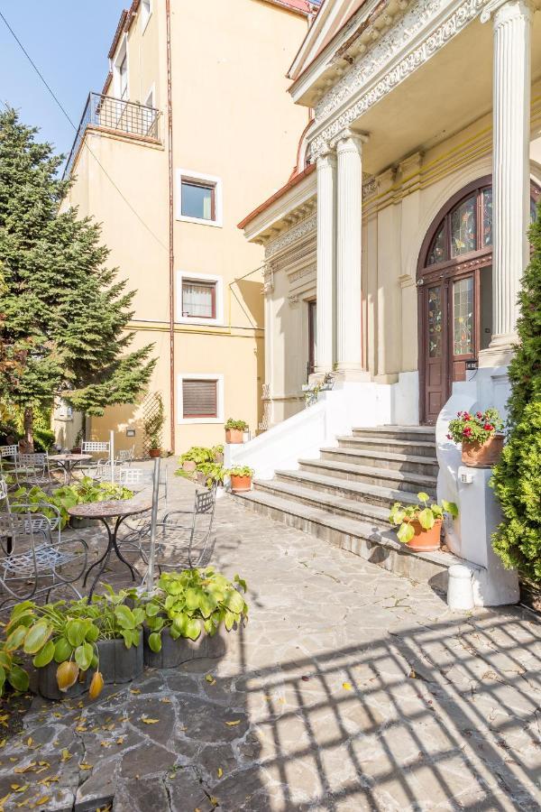 One Love Terrace Apartment Бухарест Экстерьер фото