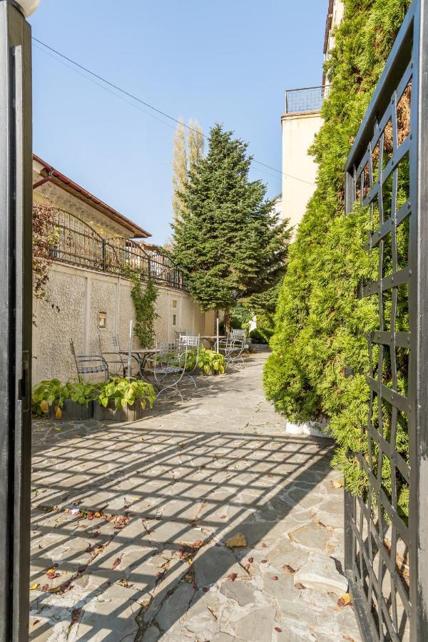 One Love Terrace Apartment Бухарест Экстерьер фото