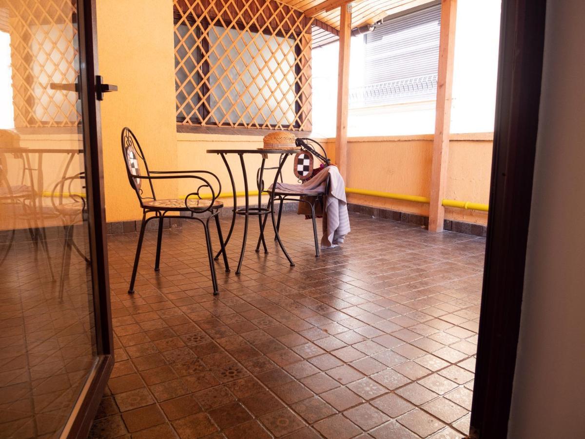 One Love Terrace Apartment Бухарест Экстерьер фото