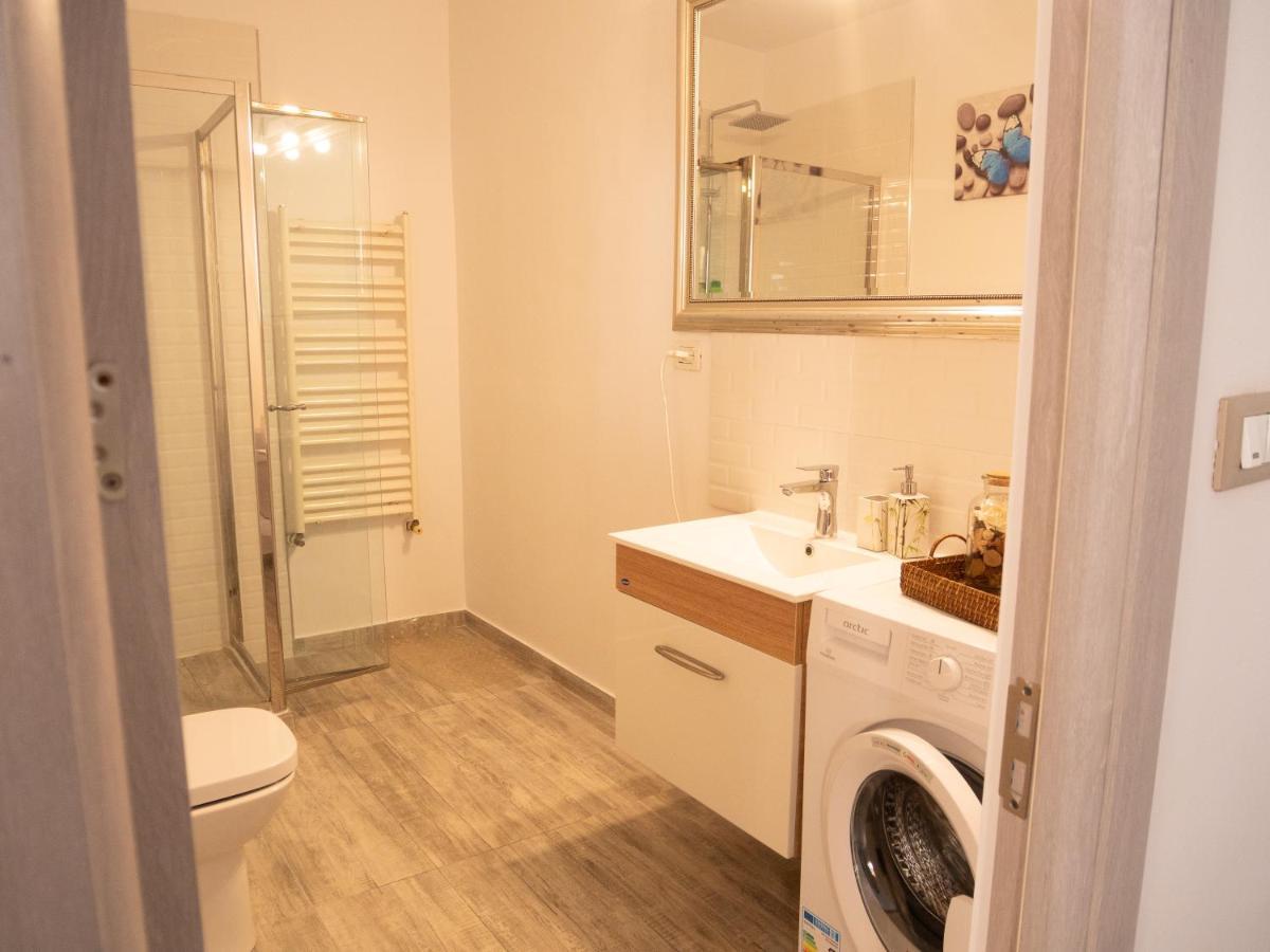 One Love Terrace Apartment Бухарест Экстерьер фото